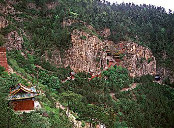 当艾沃尔遇见卡珊德拉 《刺客信条：联动故事》现已推出